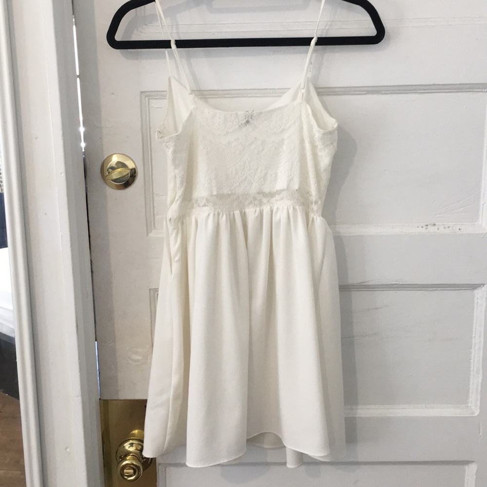 White, lacy spaghetti strap dress - Picture 3 of 4